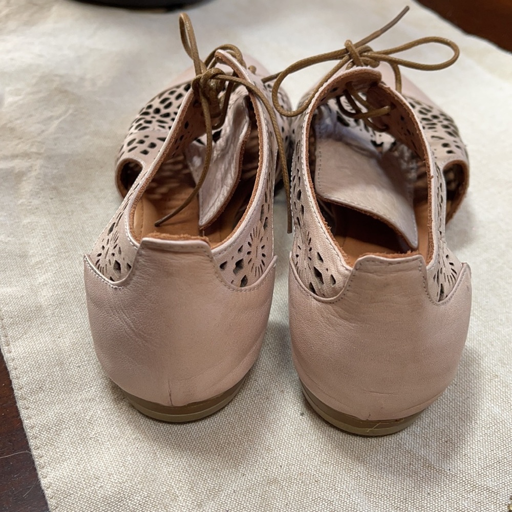 Spring Steps Shoes - Picture 3 of 4